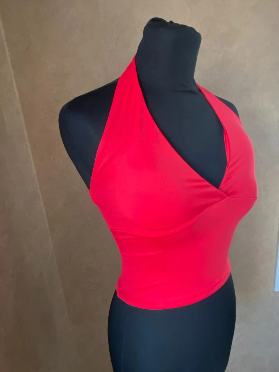 Red FB Sister V-neck backless crop top Size 34 – photo 3